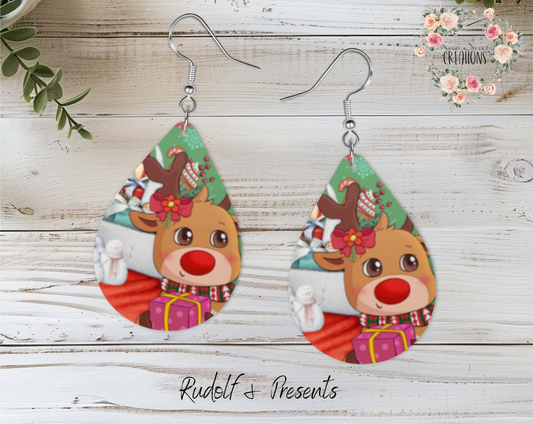 Christmas Reindeer Teardrop Earrings – Festive Holiday Jewelry