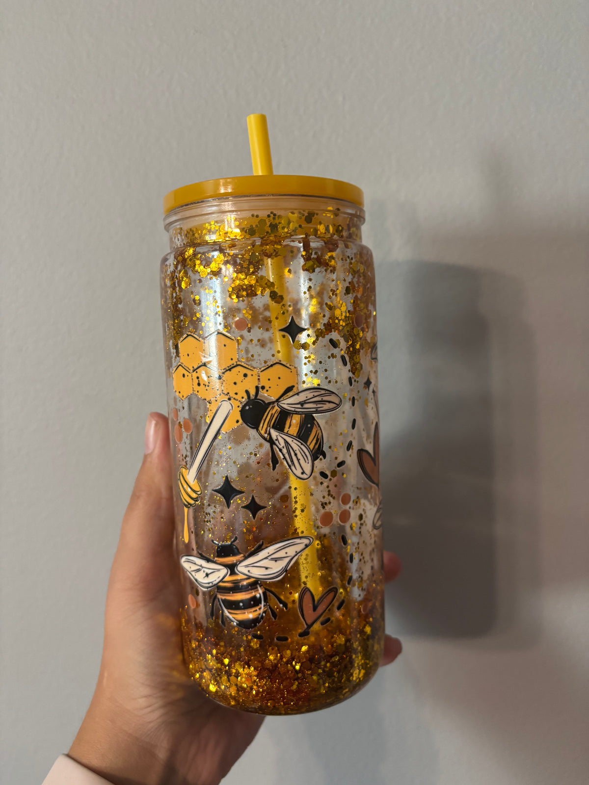 Bumblebee 15 oz snow globe tumbler