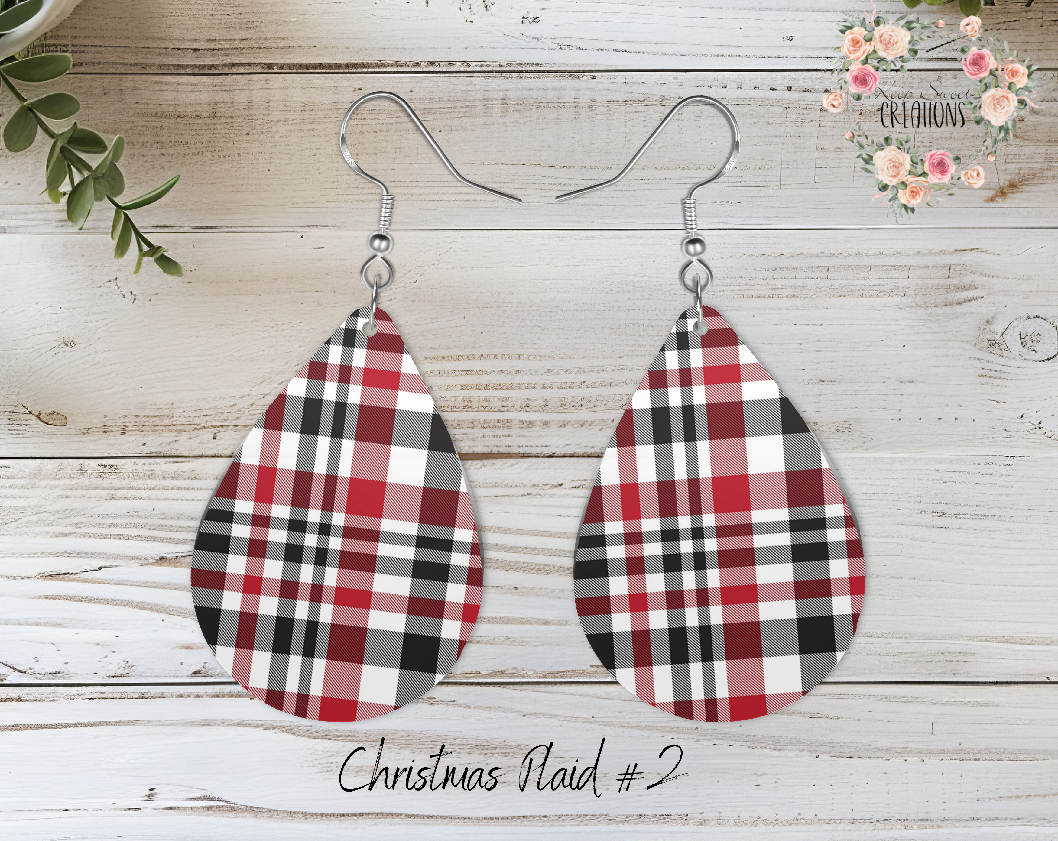 Christmas Plaid Teardrop Earrings – Cozy Rustic Holiday Jewelry