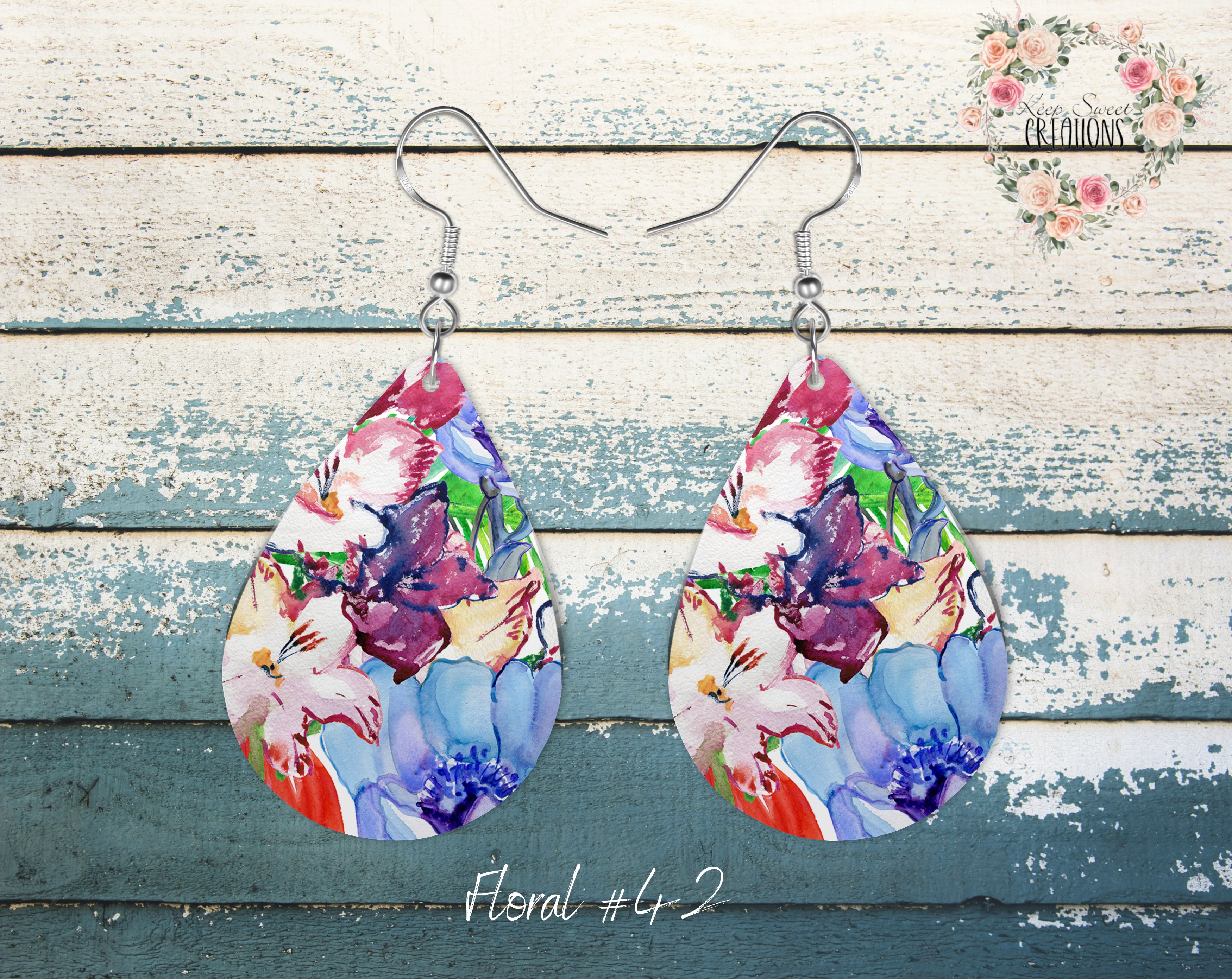 Elegant Floral Teardrop Earrings – Nature-Inspired Dangle Jewelry