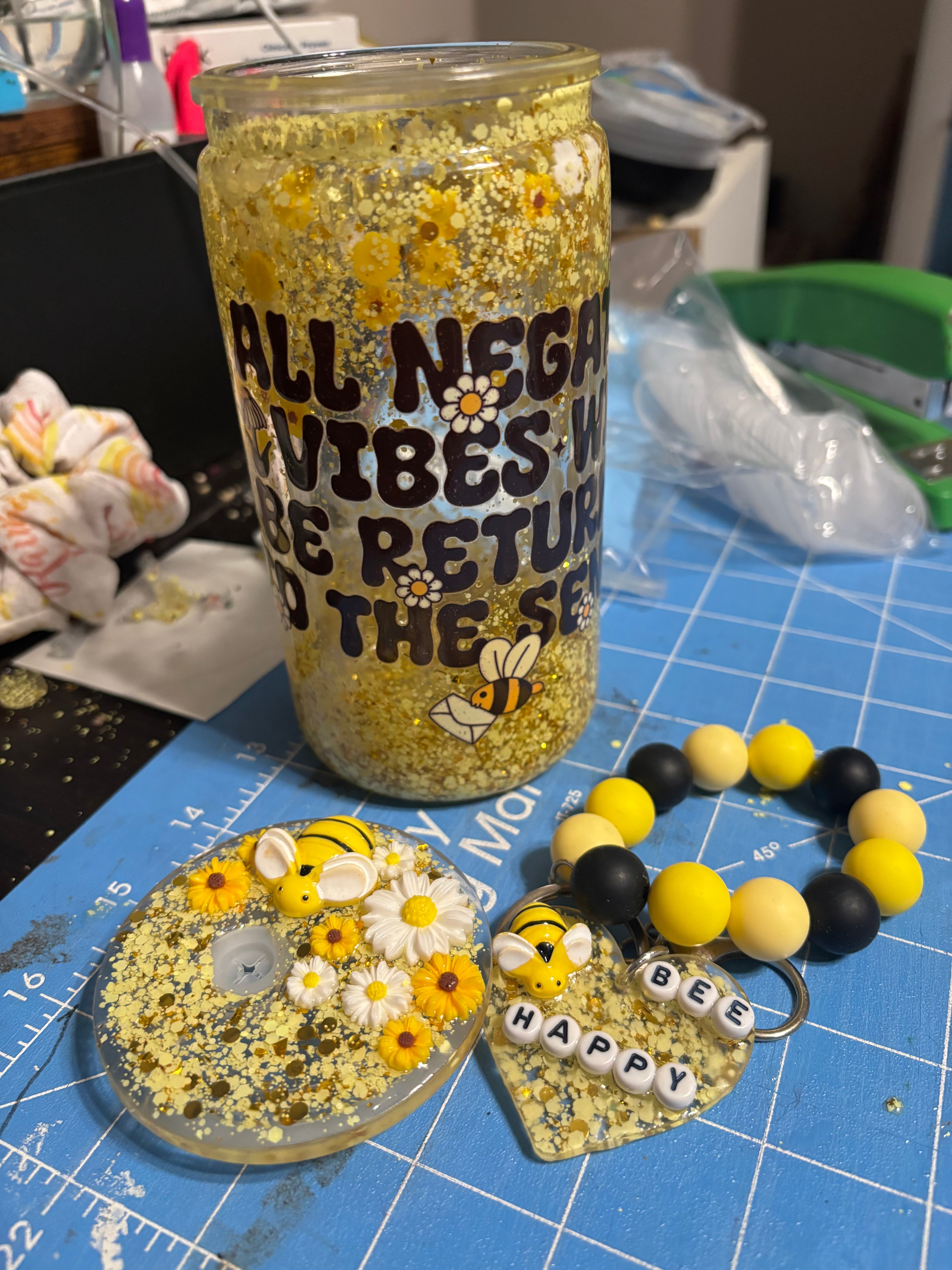 No Negative Vibes Bee Snowglobe Tumbler | Sunflower Bee Positive Vibes Cup