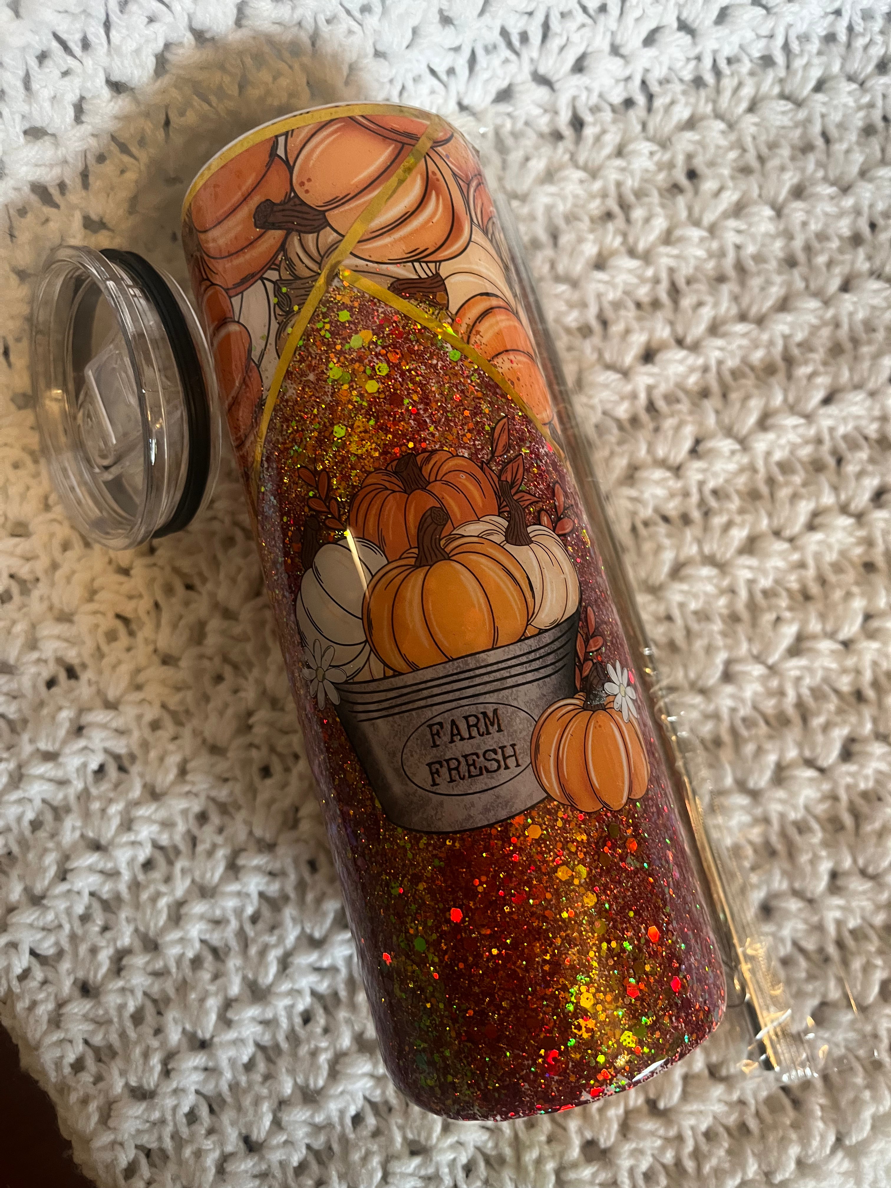 Farm Fresh Fall Ready Pumpkin Tumbler – V-Split Epoxy