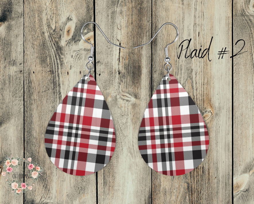Christmas Plaid Teardrop Earrings – Cozy Rustic Holiday Jewelry